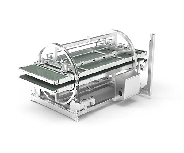 Stroj na převracení pásu